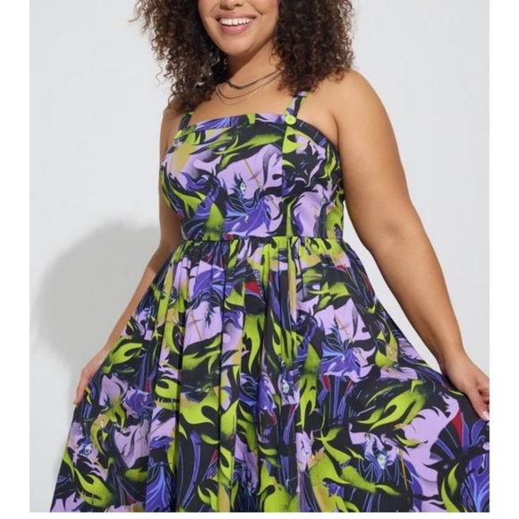 TORRID NWT DISNEY VILLAINS MALEFICENT MIDI STRETCH POPLIN DRESS HALLOWEEN - Picture 2 of 5